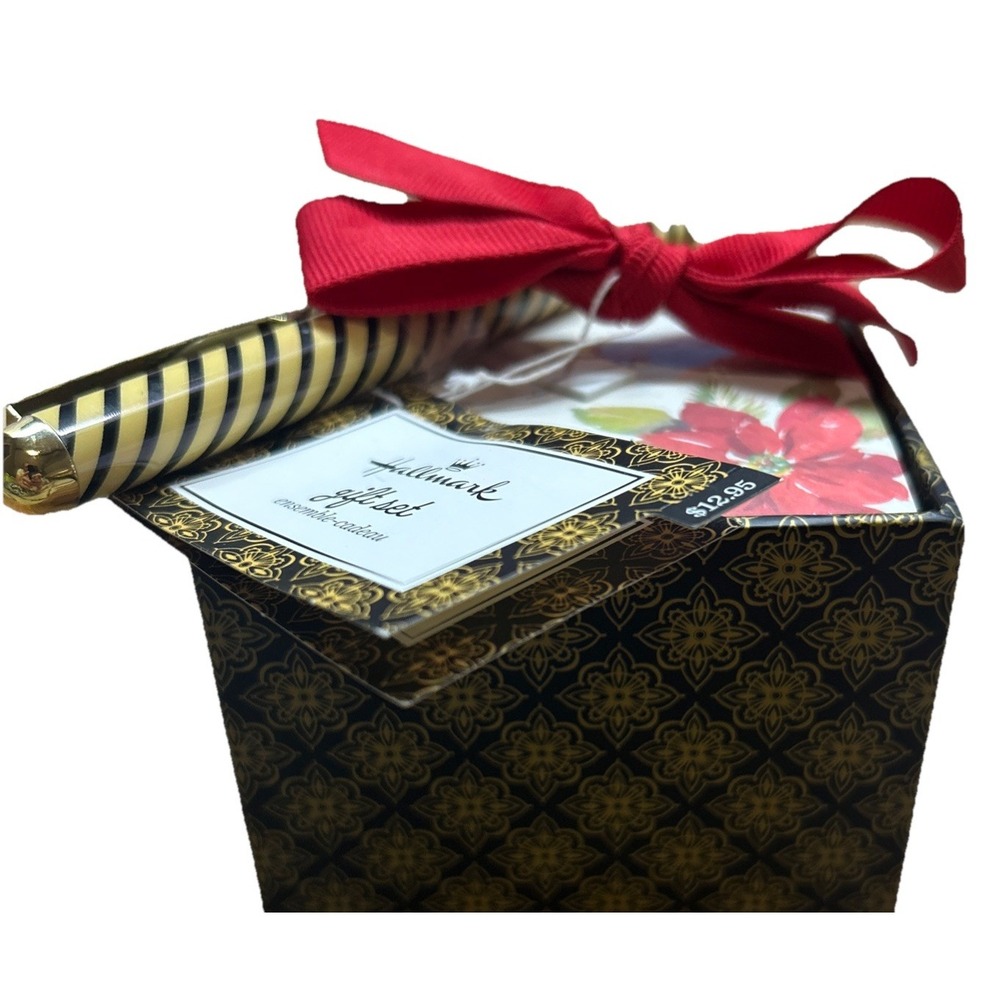 Hallmark: Poinsettia - Note Set With Pen - 650 Notes‎